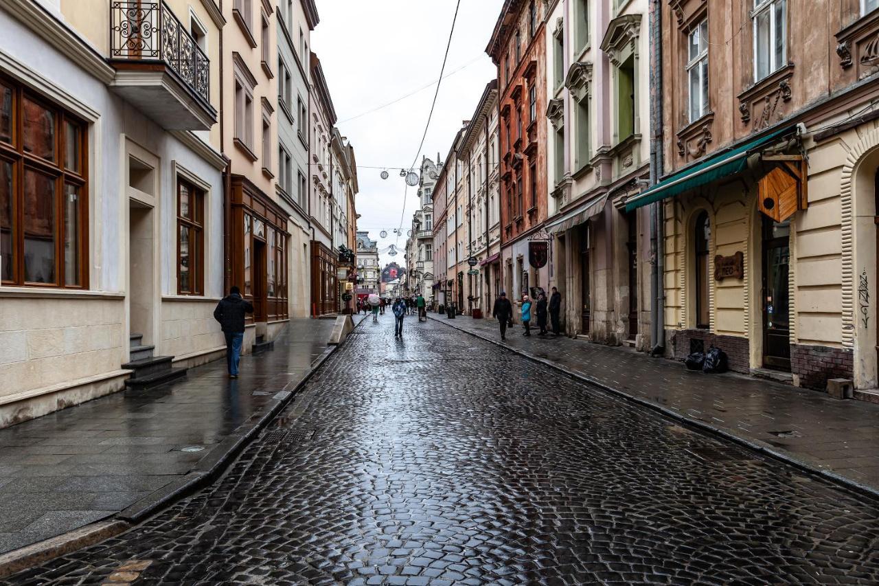 Apartments In Rynok Square Lviv Buitenkant foto